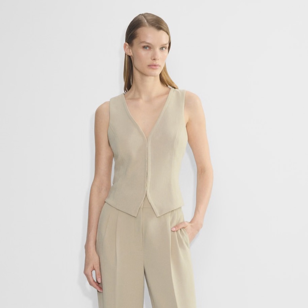 Aritzia Attire Vest in Marcona Almond size 4 NWOT
